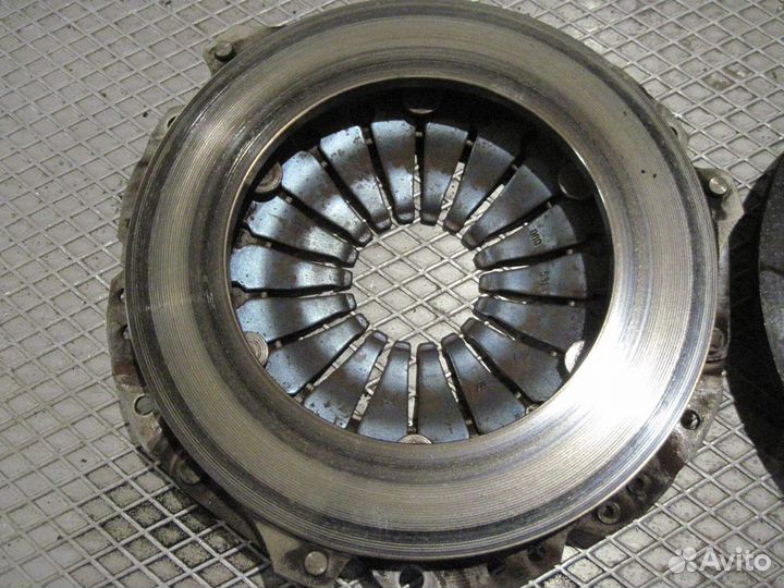 Маховик со сцеплением Опель Z16XER