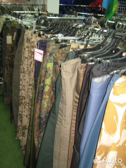 Военные ремни, головные уборы и мн.другое