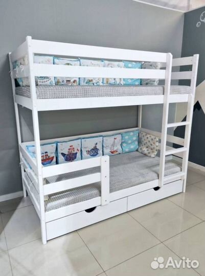 Кровать детская с матрасом