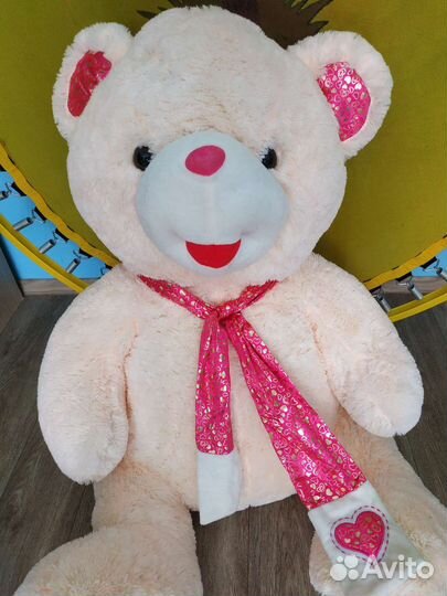 Плюшевый медведь