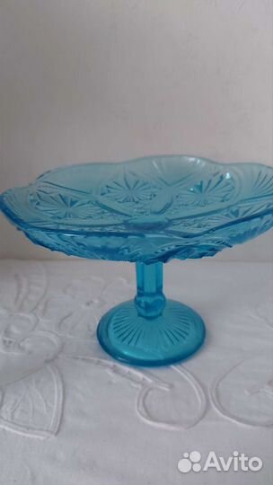 Вазы цветное стекло на ножке