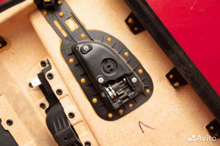 Карта двери задняя левая Kia Ceed 1G G4FC 1.6 2006