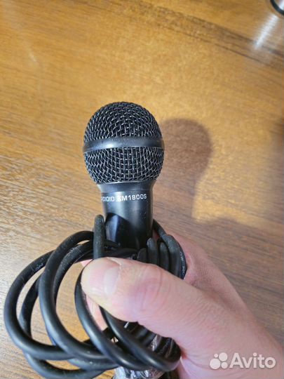 Микрофон студийный, караоке Behringer XM1800S