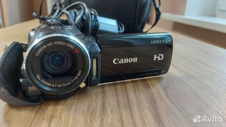 Видеокамера canon legria