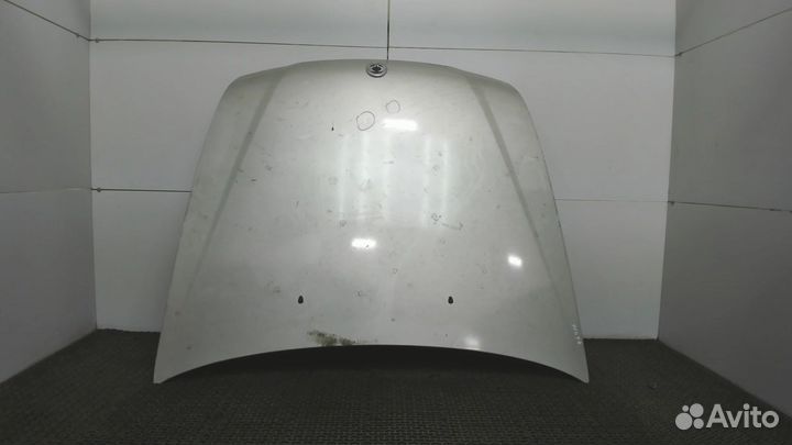 Обшивка капота SsangYong Rexton, 2002