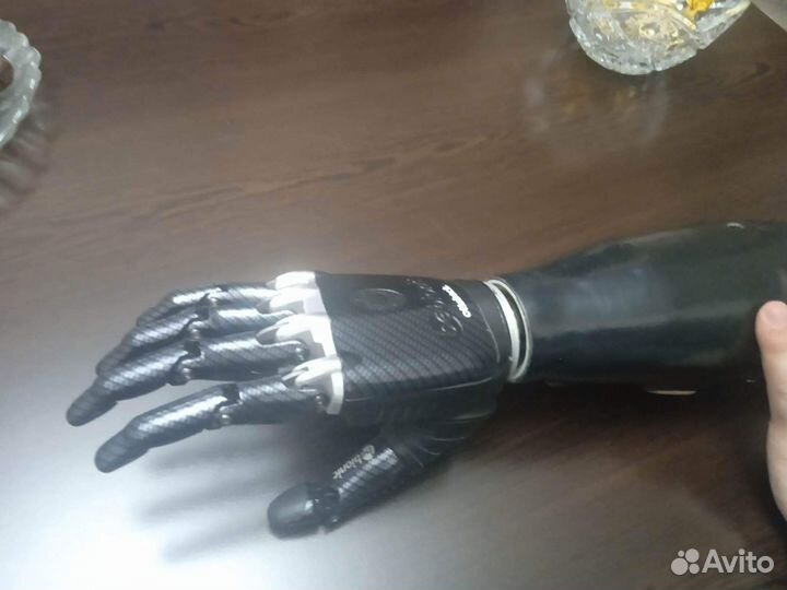 Протез bebionic