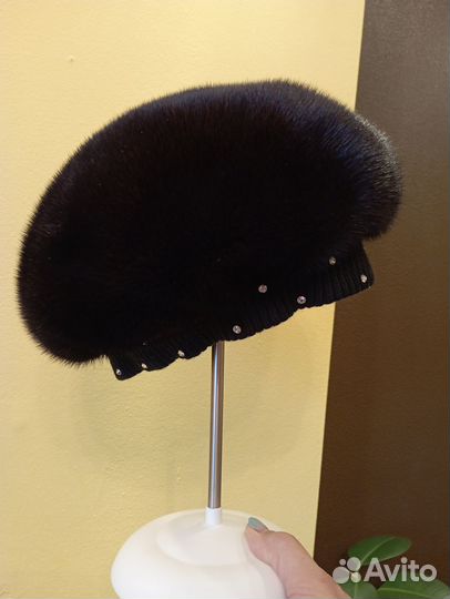 Норковый берёт женский черный (57-58)