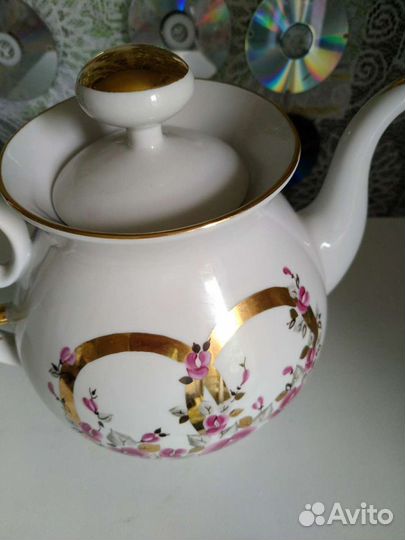 Чайник фарфоровый доливной