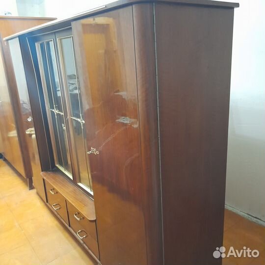 Шкаф хельга СССР