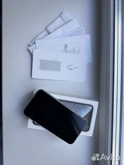iPhone XR 64гб Apple Телефон