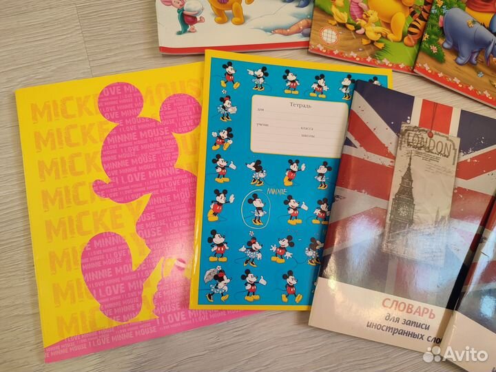 Тетради с Винни Пухом и Микки Маусом+наклейки