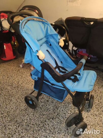 Прогулочная коляска