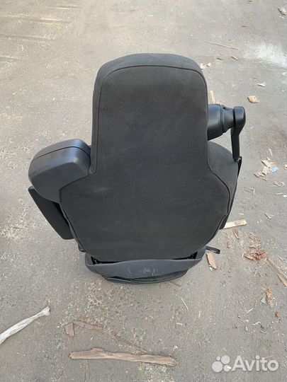 Водительское кресло на scania
