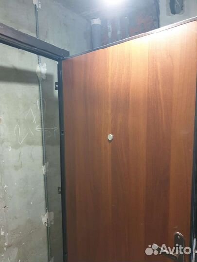 Дверь входная металлическая