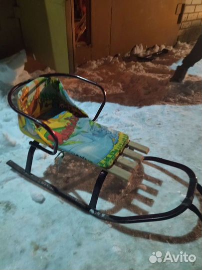 Санки со спинкой
