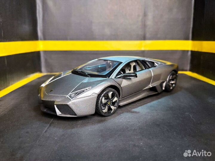 Модель 1/24 Lamborghini Reventon