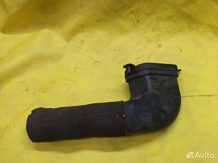 Воздухозаборник Audi a4 b7