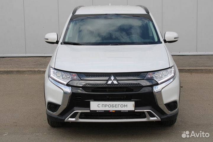 Mitsubishi Outlander, 2021