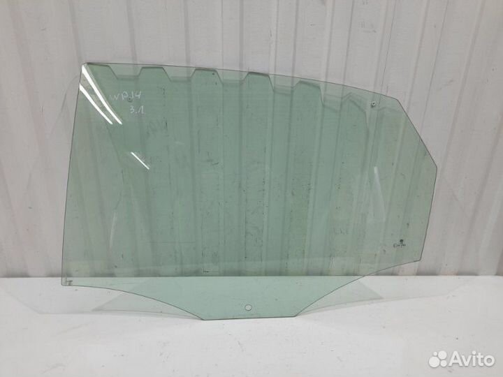 Стекло двери задней левой Volkswagen Polo 614 1.6