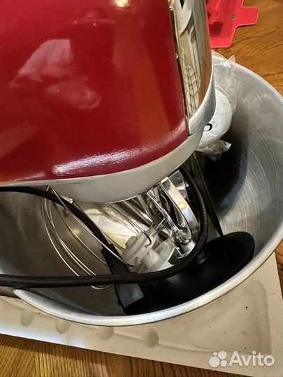 Планетарный миксер Kitfort KT-1367