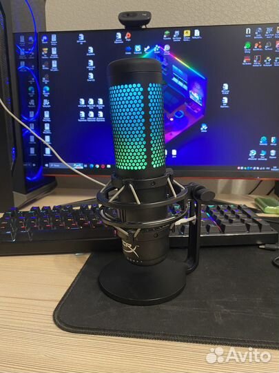 Микрофон HyperX Quadcast S
