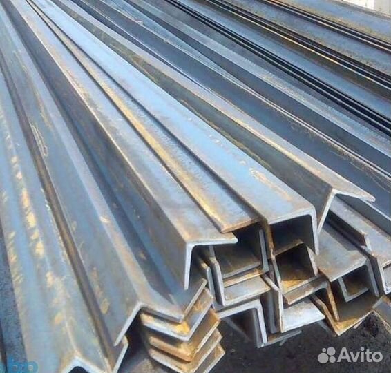 Уголок металлический 35 мм UM-2029