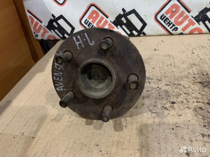 Ступица задняя Toyota Avensis 250