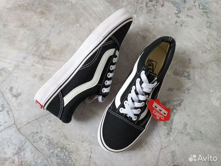 Кеды Vans с белой подошвой