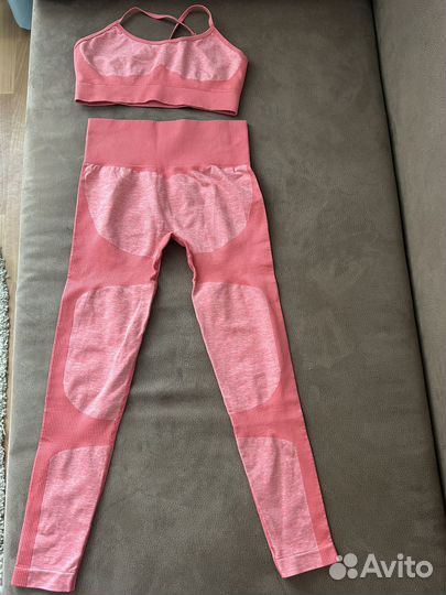 Костюм для фитнеса