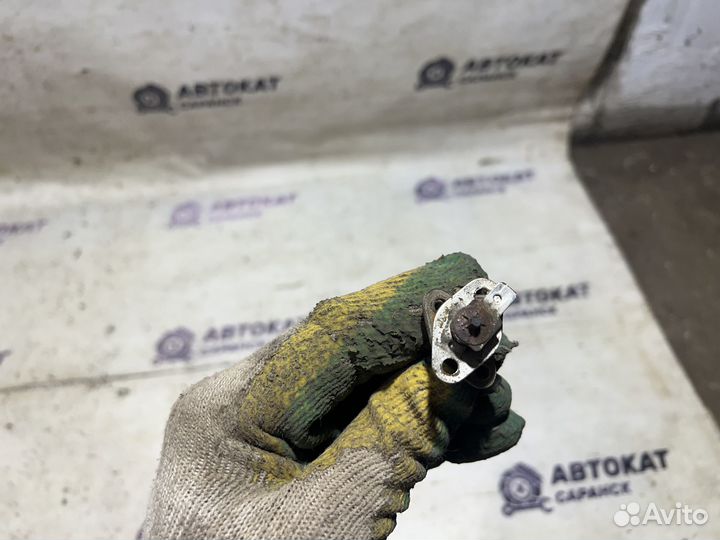 Концевик капота Audi 100 C4