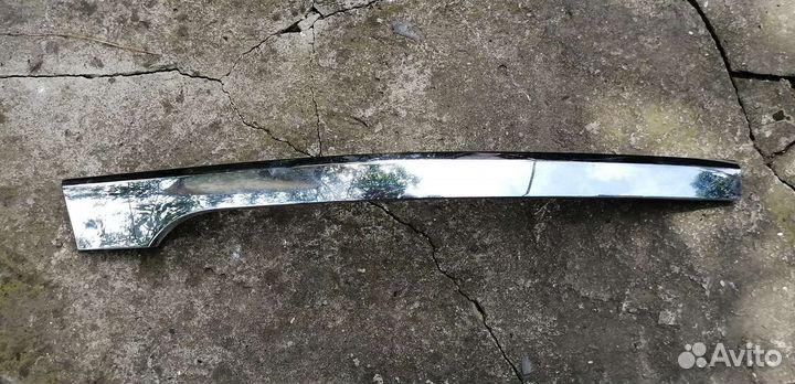 Молдинг touareg левый