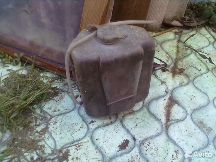 Ауди 100 44 Бачок омывашки