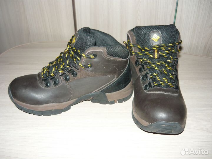 Кроссовки детские