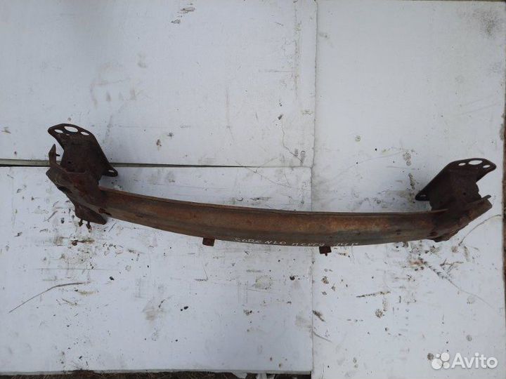 Усилитель бампера Kia Sorento