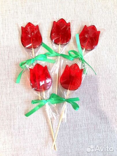 Леденцы на палочке, тюльпаны