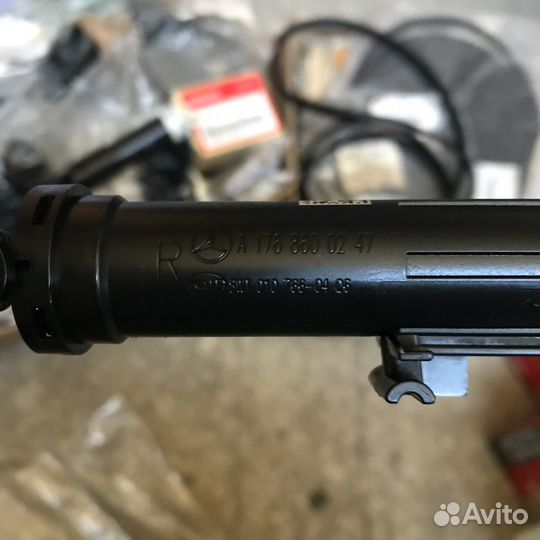 Форсунка омыватель Mercedes-Benz