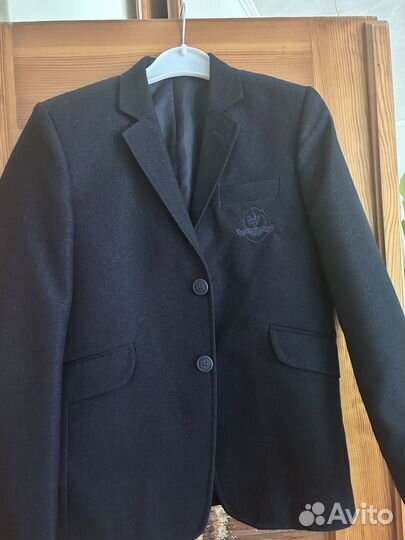 Пиджак новый 134 см