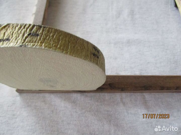 Рамка для фотографий с полочкой