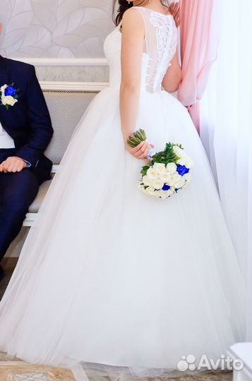 Свадебное платье