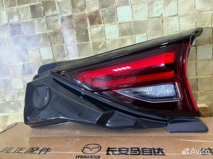 Фонарь задний внутренний правый Mazda CX-5 KF LED