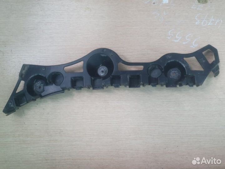 Кронштейн крепления бампера задний правый Renault