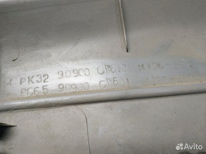 Обшивка крышки багажника Nissan Murano Z50 QR25DE