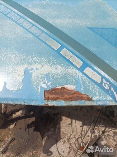 Капот Volkswagen Transporter T4 1992