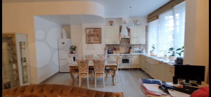 4-к. квартира, 215 м², 1/8 эт.