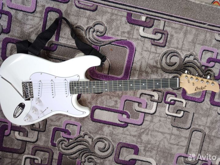 Электрогитара