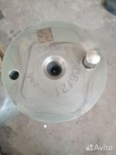 Распредвал ом906