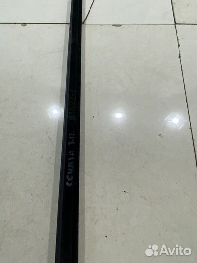 Уплотнитель стекла (задний правый внутренний)