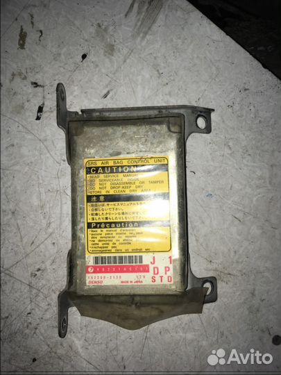 Блок srs airbag Subaru Legacy B11 98221AC151