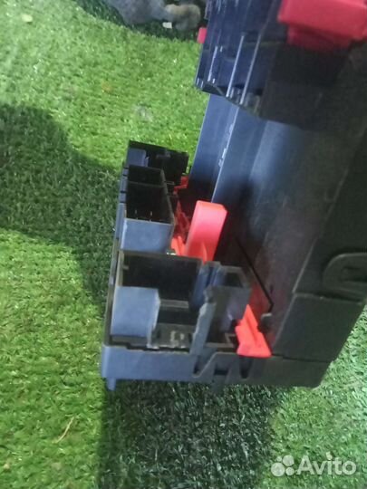 Блок бортовой сети Volkswagen Passat b6