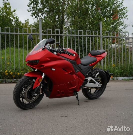 Электромотоцикл ECO-Ducati Panigale